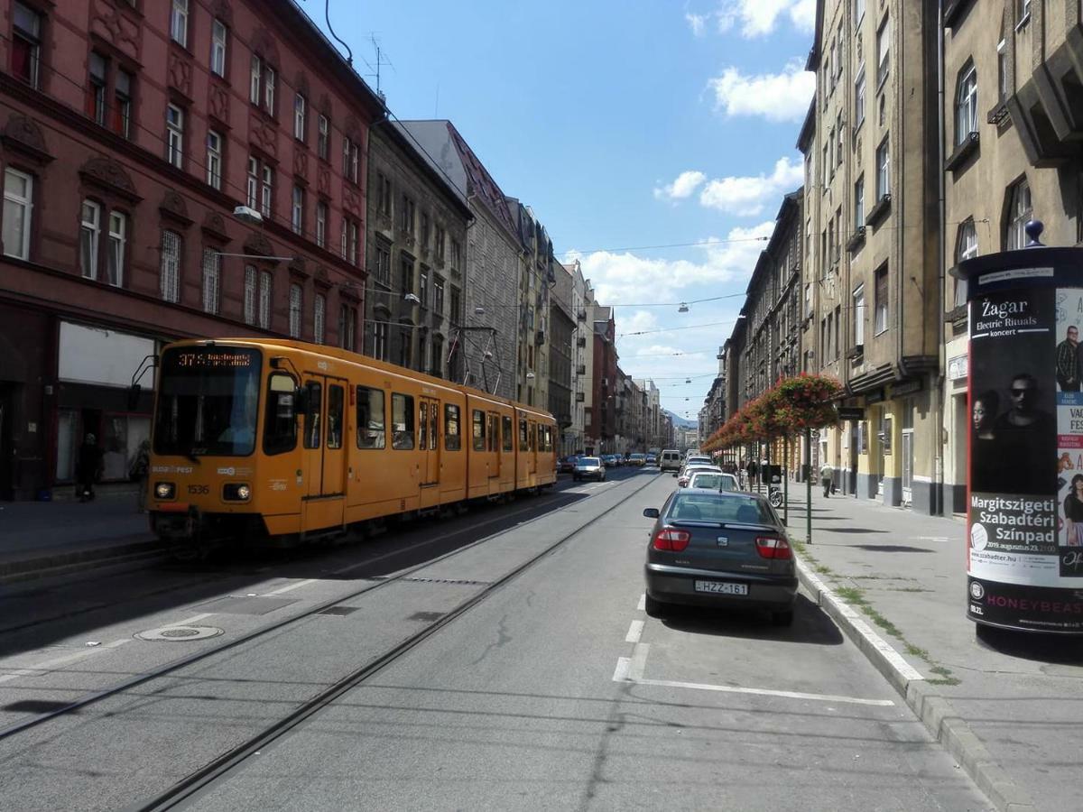Minion & Snoopy Apartman Budapest Ngoại thất bức ảnh