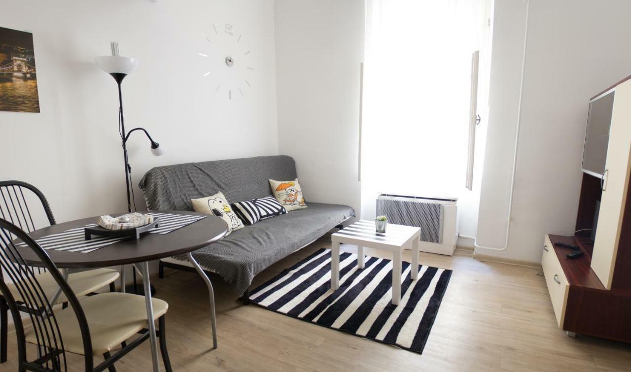 Minion & Snoopy Apartman Budapest Ngoại thất bức ảnh